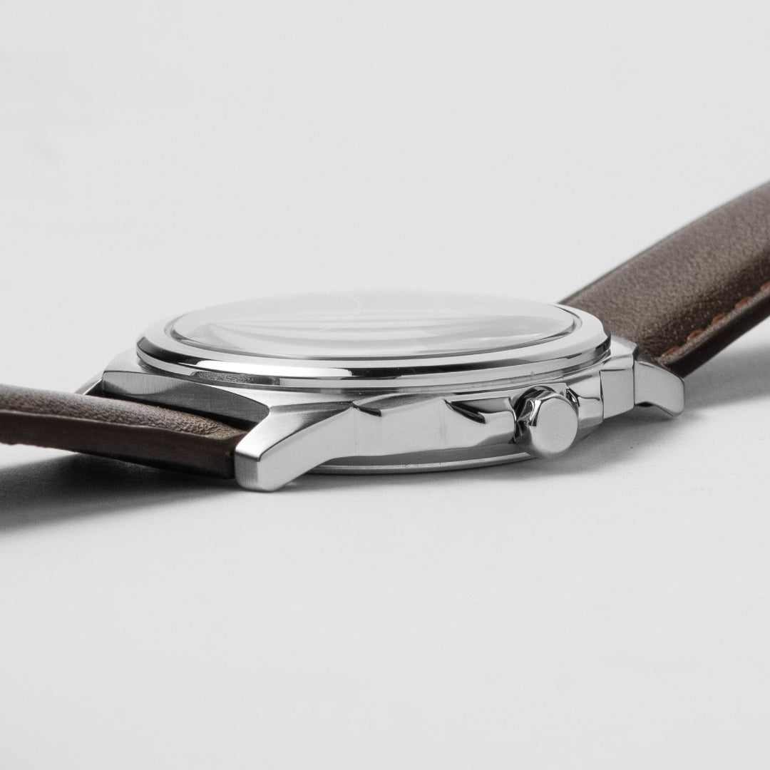 Casio Men’s Brown Leather Watch MTP-E720L-5AV – Textured Dial, Date Display, 50M Water Resistant