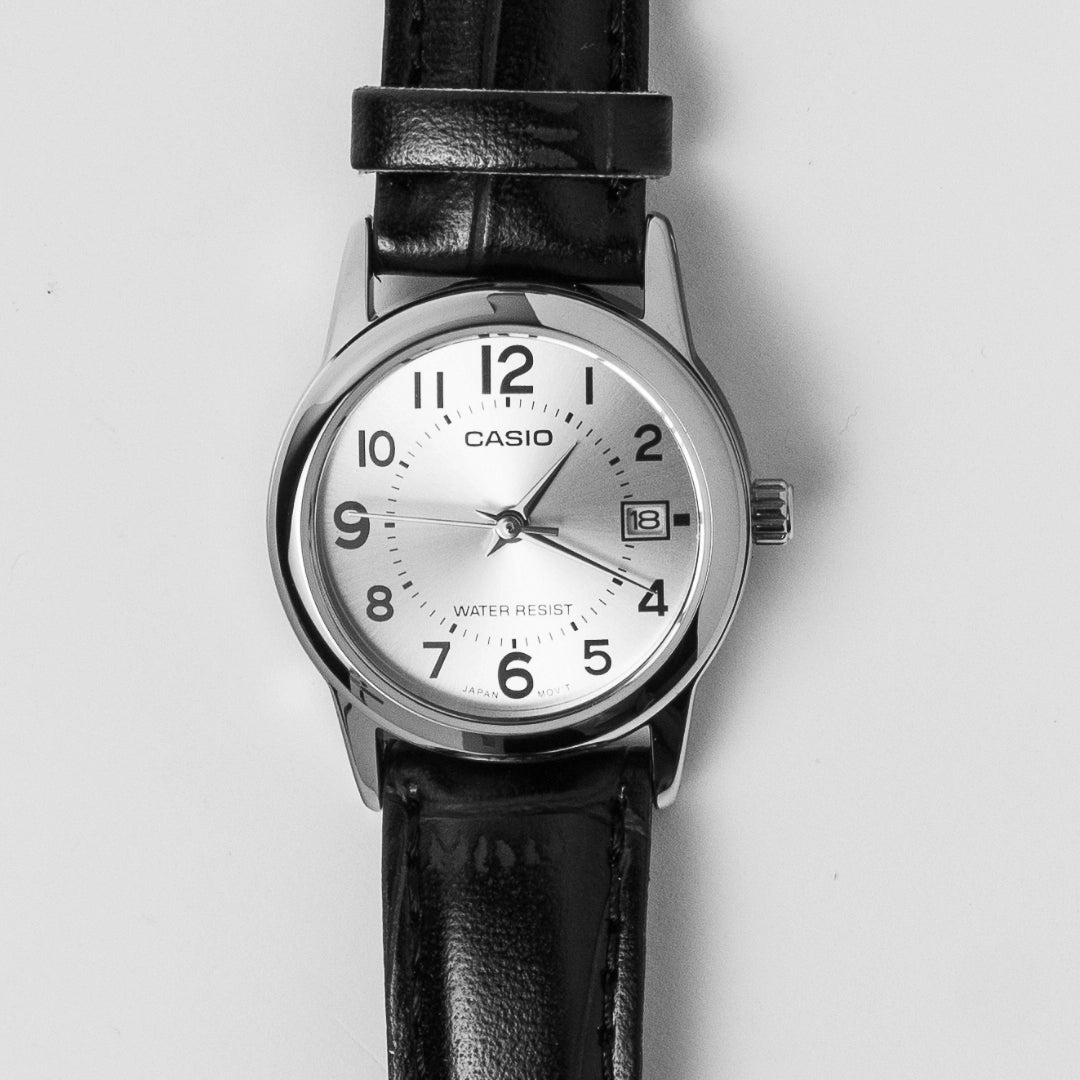 Casio Ladies White Dial Leather Watch LTP-V002L-7B – Classic Everyday Timepiece