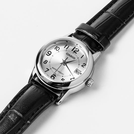Casio Ladies White Dial Leather Watch LTP-V002L-7B – Classic Everyday Timepiece