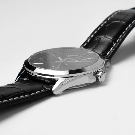 Casio Men’s Leather Strap Day-Date Watch MTP-1381L-1A – Best Seller Classic Style