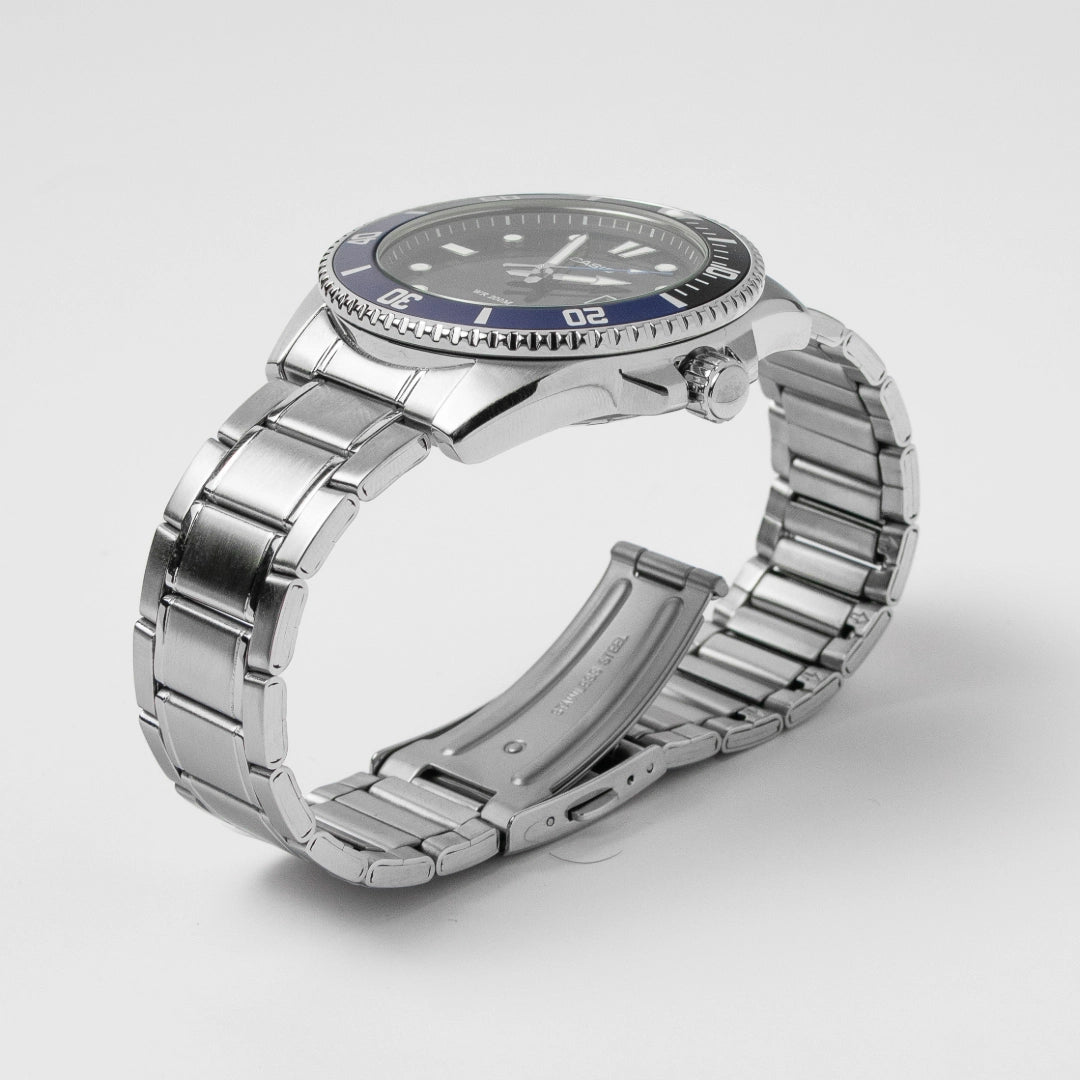 Casio Men’s Stainless Steel Diver Watch MDV-107D-1A2 – Best Seller Adventure Watch