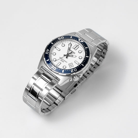 Casio Men’s Stainless Steel Sports Watch MTP-135D-7A – Dive-Inspired Style
